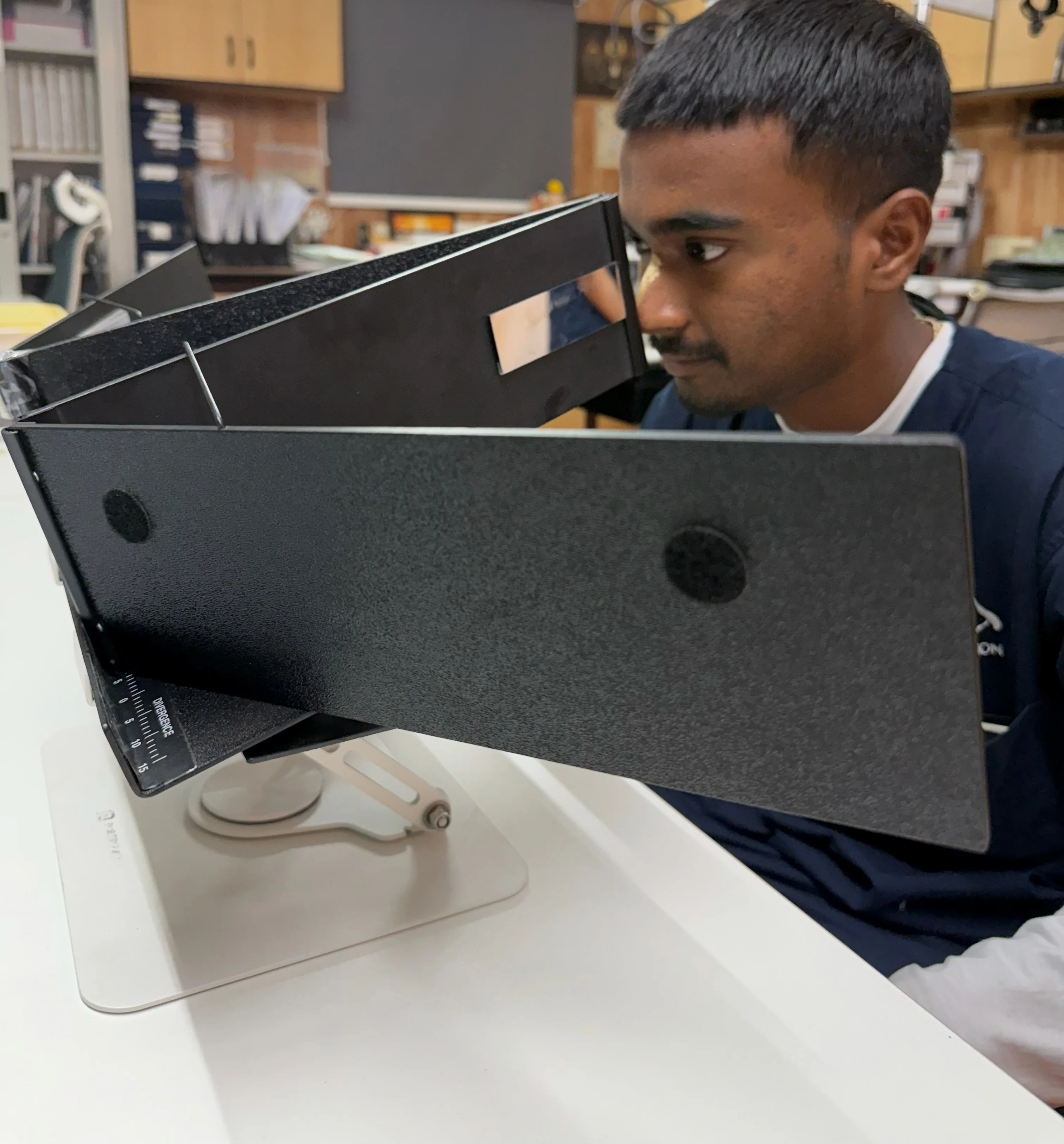 Tabletop stereoscope device at Caring Vision Therapy clinic, Chennai